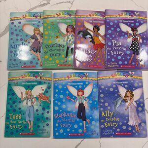 THE OCEAN FAIRIES RAINBOW MAGIC FAIRIES: Books 1-7 Set/Lot (by Daisy Meadows)